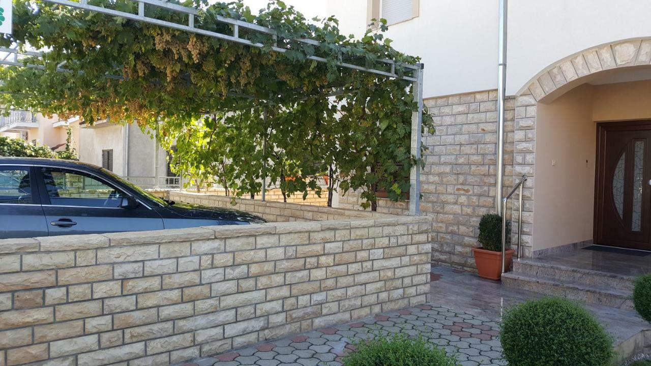 Apartmani M&M Biograd Na Moru Luaran gambar